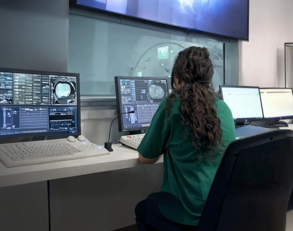 AIDOC platform used by radiologist at Sheba Medical Centar